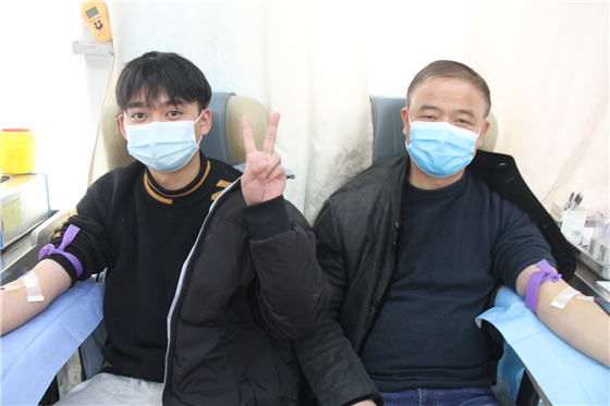 用熱血為冬日儲備一份溫暖 ——漢濱區(qū)委區(qū)政府組織開展冬季應(yīng)急獻(xiàn)血活動